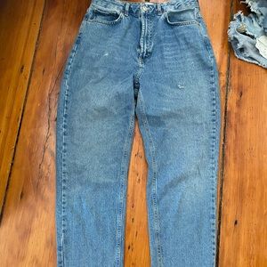 BDG MOM JEANS